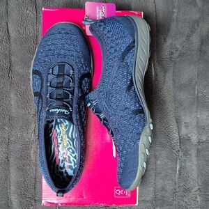Skechers Breath Easy Fortune Knit Shoes Size 7.5 In Navy! NWT!